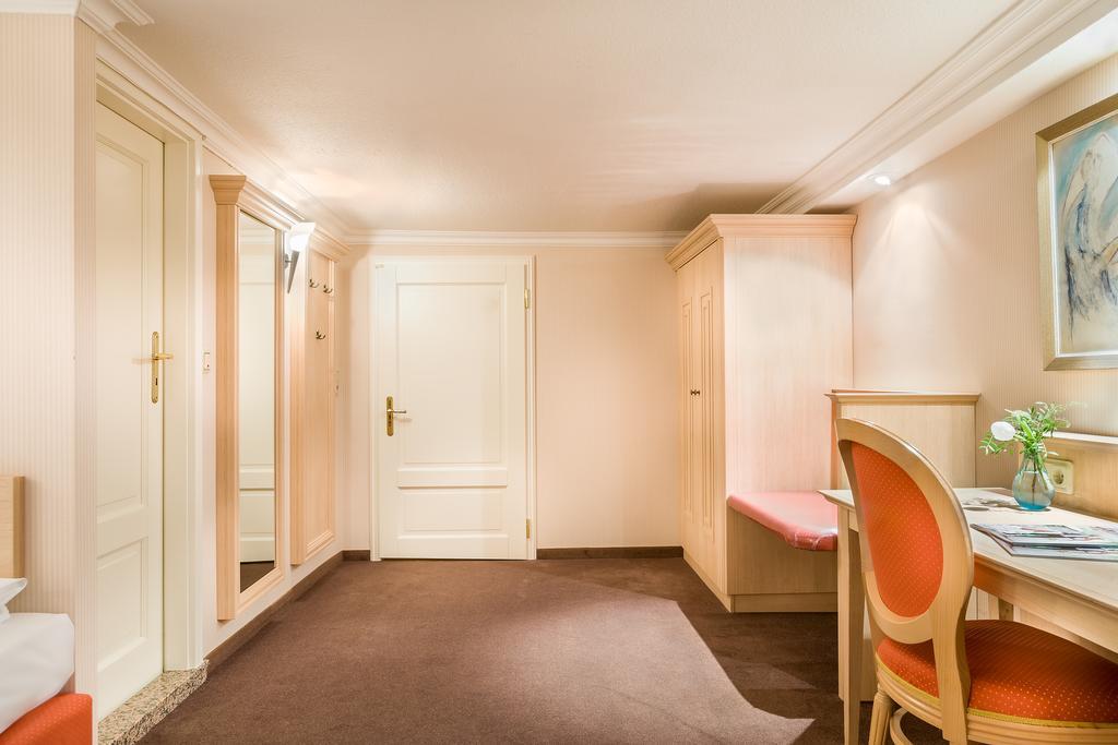 Hotel Kaiserworth 戈斯拉尔 外观 照片