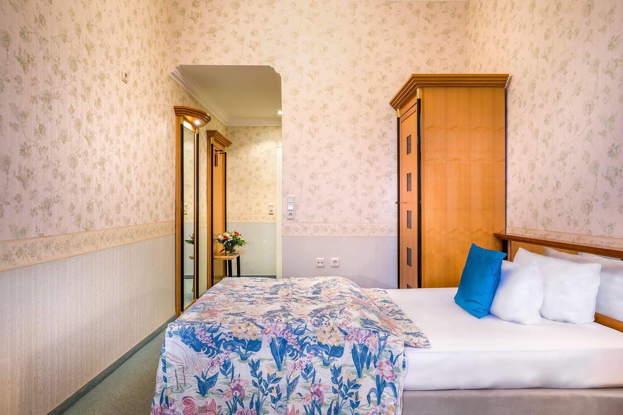 Hotel Kaiserworth 戈斯拉尔 外观 照片